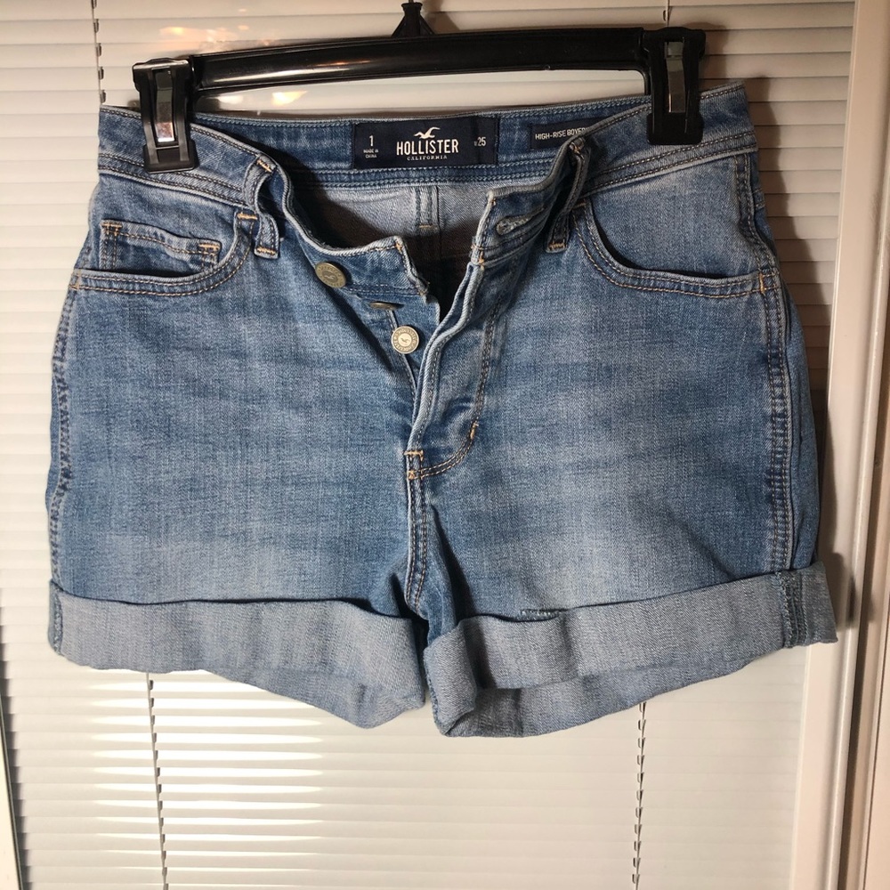 Hollister 25/1 high waist boyfriend shorts